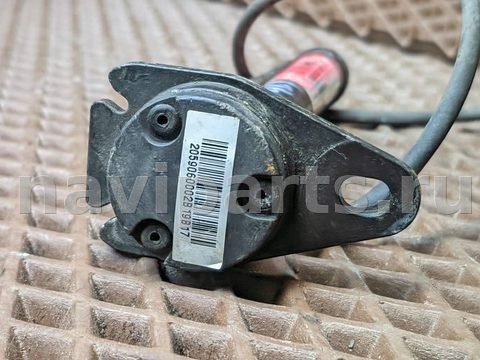 Пиропатрон петли капота Mercedes C W205, 2016 г., OEM A2059060002, арт. 101461, фото 4