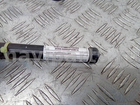 Пиропатрон петли капота Mercedes C W205, 2014 г., OEM A2059060002, арт. 102183, фото 2