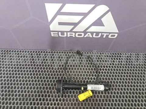 Пиропатрон петли капота Mercedes C W205, 2018 г., OEM A2059060002, арт. 110033005