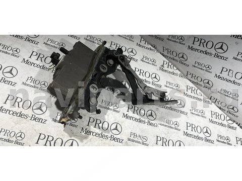 Пиропатрон петли капота Mercedes E W212, 2010 г., OEM A2129066301, арт. 16041