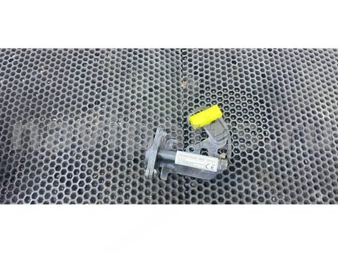 Пиропатрон петли капота BMW 5 F10/F11/GT F07, 2015 г., OEM 0589P1000095, арт. 191-6, фото 2