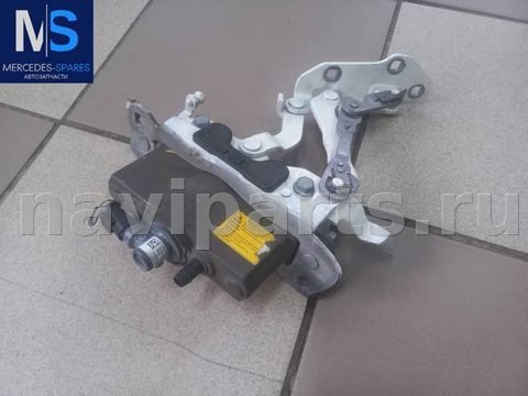 Пиропатрон петли капота Mercedes C W204, 2014 г., арт. A2129067701N1X419