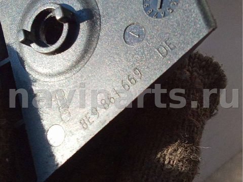 Пластик багажника Audi A4 B7, 2006 г., OEM 8E9861669, арт. 63003901, фото 3