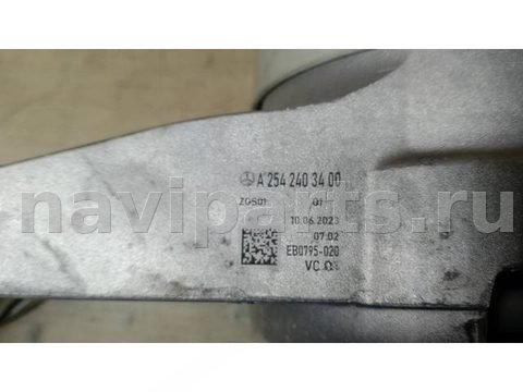 Подушка крепления двигателя Mercedes E W214, 2023 г., OEM A2542403400, арт. 3915, фото 4