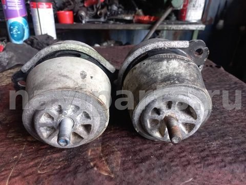 Подушка крепления двигателя Volkswagen Touareg, 2006 г., арт. 71-8-2, фото 2