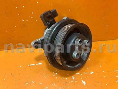 Помпа Volkswagen Touran, 2010 г., OEM 03C880727D, арт. 01021480v6