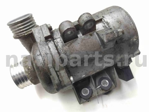 Помпа BMW 3 E90/E91/E92/E93, 2005 г., OEM 11517521584, арт. 010644