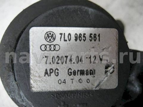 Помпа Volkswagen Touareg, 2005 г., OEM 7L0965561, арт. 1002357, фото 2