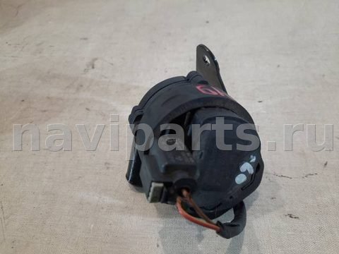 Помпа Mercedes A W176, 2013 г., OEM A2048350364, арт. 25615, фото 2