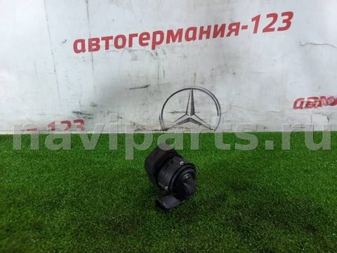 Помпа Mercedes GLA X156, 2014 г., OEM A2048350364, арт. 34605