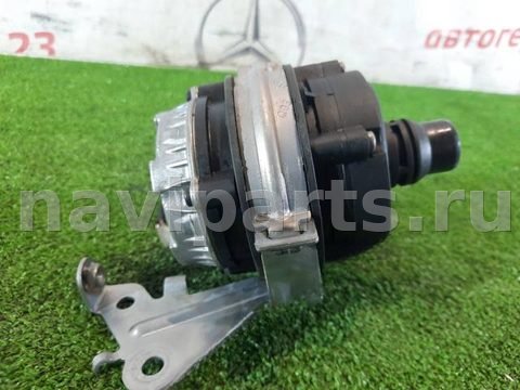 Помпа Mercedes C W205, 2018 г., OEM A0005002686, арт. 35194, фото 4
