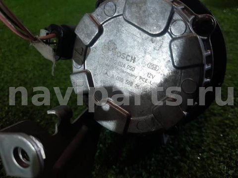 Помпа Mercedes C W205, 2018 г., OEM A0005002686, арт. 35194, фото 9