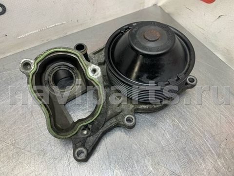 Помпа BMW 3 E90/E91/E92/E93, 2011 г., OEM 11518516204, арт. 72400