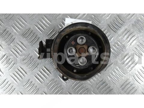 Помпа Volkswagen Golf, 2008 г., OEM 03C121004, арт. 99127.28