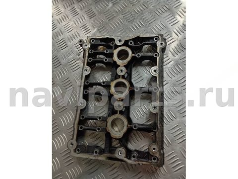 Постель распредвала (бугель) Audi A4 B6, 2002 г., OEM 06C103127F, арт. 92615029