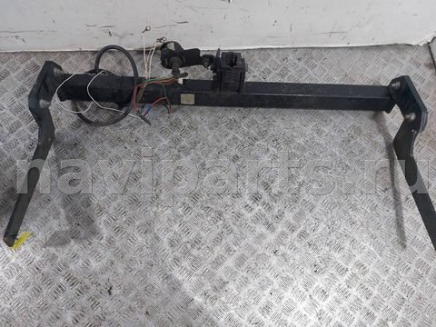 Прицепное устройство (фаркоп) Ford Kuga, 2011 г., арт. 46023052683