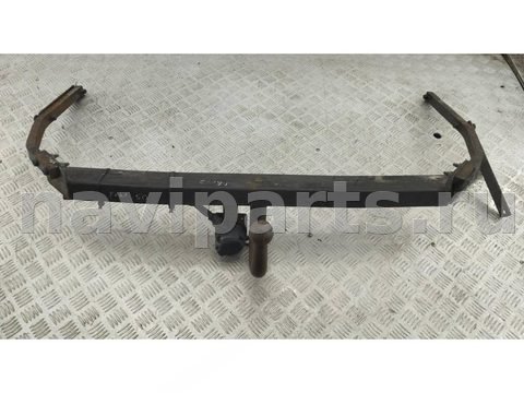 Прицепное устройство (фаркоп) Ford Focus, 2004 г., арт. 55309884