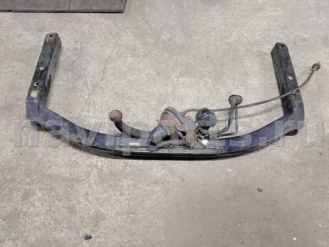 Прицепное устройство (фаркоп) Audi A6 C6 (S6,RS6), 2005 г., арт. 93460518