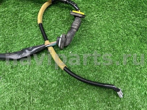 Проводка крышки багажника Toyota Avensis Verso, 2002 г., OEM 8218444130, арт. 01471264_1, фото 3
