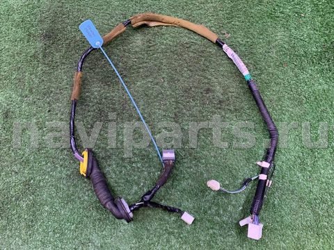 Проводка крышки багажника Toyota Ipsum, 1997 г., OEM 8218444050, арт. 01644280_1