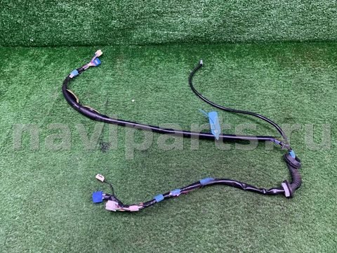 Проводка крышки багажника Pontiac Vibe, 2004 г., OEM 8218401050D, арт. 01644510