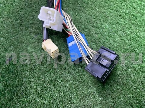 Проводка крышки багажника Toyota Matrix, 2006 г., OEM 8218401050, арт. 01644530_4, фото 8