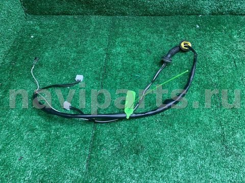 Проводка крышки багажника Toyota Avensis Verso, 2003 г., арт. 01761112