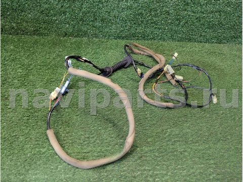 Проводка крышки багажника Suzuki Carry, 2001 г., OEM 3684579A32, арт. 02493984