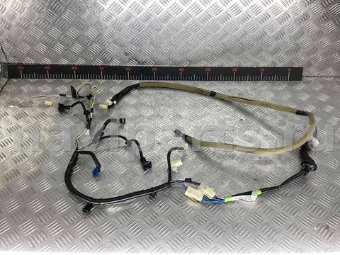 Проводка крышки багажника Toyota Avensis, 2003 г., OEM 8218505081, арт. A851814, фото 2