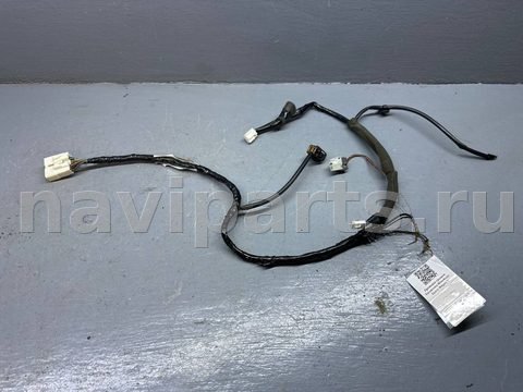 Проводка крышки багажника Mitsubishi Space Wagon, 1998 г., OEM MR352632, арт. B110874904