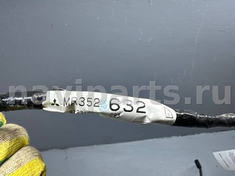 Проводка крышки багажника Mitsubishi Space Wagon, 1998 г., OEM MR352632, арт. B110874904, фото 3