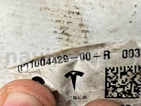 Проводка крышки багажника Tesla Model S, 2012 г., OEM 100442900R, арт. B127194, фото 7