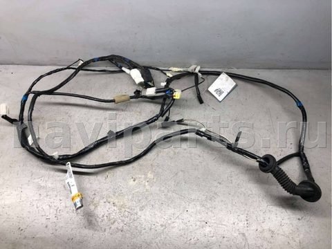 Проводка крышки багажника Subaru Outback, 2002 г., OEM 0084070528, арт. B47505096