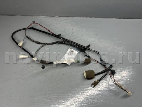 Проводка крышки багажника Mazda 323, 1997 г., OEM BE6W67060A, арт. B86907166