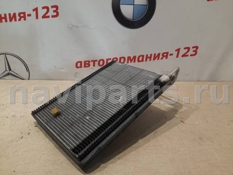 Новое BMW 1 F20/F21, 2012 г., OEM 64116975554, арт. 22060