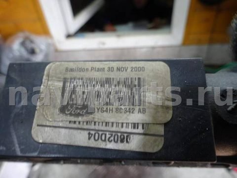 Радиатор основной Ford Focus, 1998 г., OEM ys4h8c342ab, арт. 0204257, фото 2