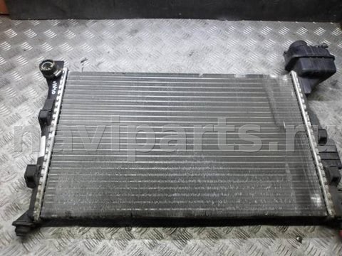 Радиатор основной Mercedes A W168, 1999 г., OEM 1685000202, арт. 0223667