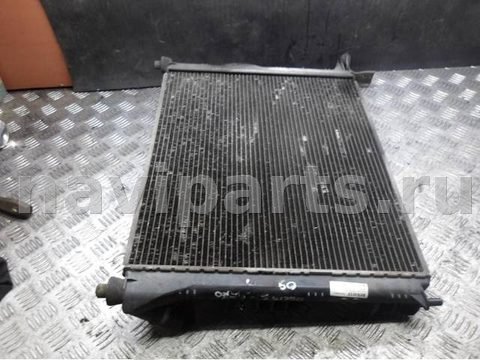 Радиатор основной Dacia Sandero, 2009 г., OEM 8200735038, арт. 0257933
