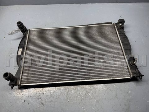 Радиатор основной Audi A4 B6, 2003 г., OEM 8E0121251, арт. B113373004