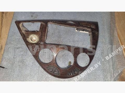 Рамка блока управления печки/климат-контроля Ford Focus, 1999 г., арт. 11229
