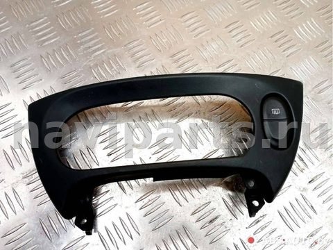 Новое Renault Megane, 2001 г., OEM 7700419052, арт. 71010849