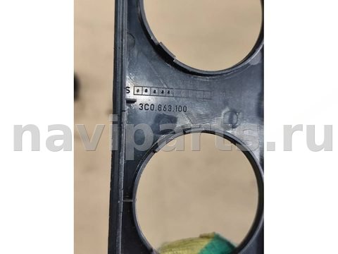 Рамка блока управления печки/климат-контроля Volkswagen Passat B6, 2007, арт. BMT29104259, фото 3