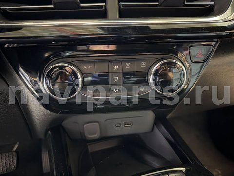 Рамка блока управления печки/климат-контроля Chevrolet Trax, 2025 г., арт. TX25-329V3