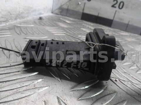 Расходомер воздуха (ДМРВ) BMW 5 F10/F11/GT F07, 2013 г., OEM 7602038, арт. 00174891