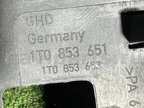 Новое Volkswagen Touran, 2005 г., OEM 1T0853651, арт. 49856, фото 3