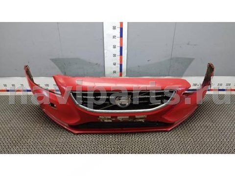 Новое Volvo V40, 2013 г., арт. AEP12QF01