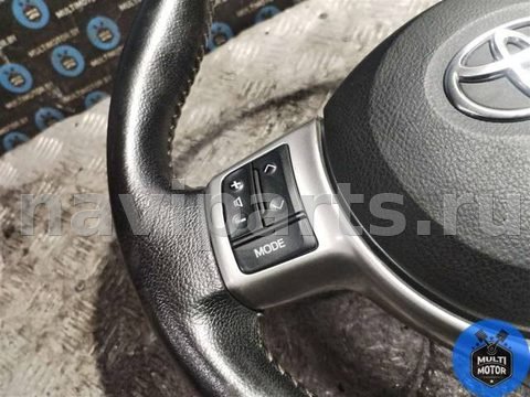 Руль Toyota Yaris, 2013 г., арт. B00118106, фото 4