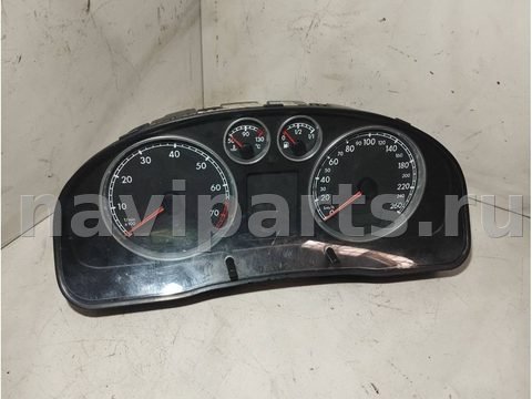 Новое Volkswagen Passat B5, 2002 г., арт. 95725787