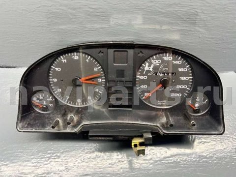 Новое Audi 80 B4, 1993 г., OEM 893919067, арт. B73633605