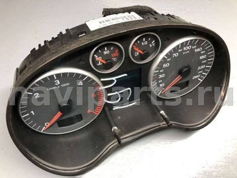 Новое Audi A3 8P, 2004 г., OEM 8P0920930F, арт. B73728509